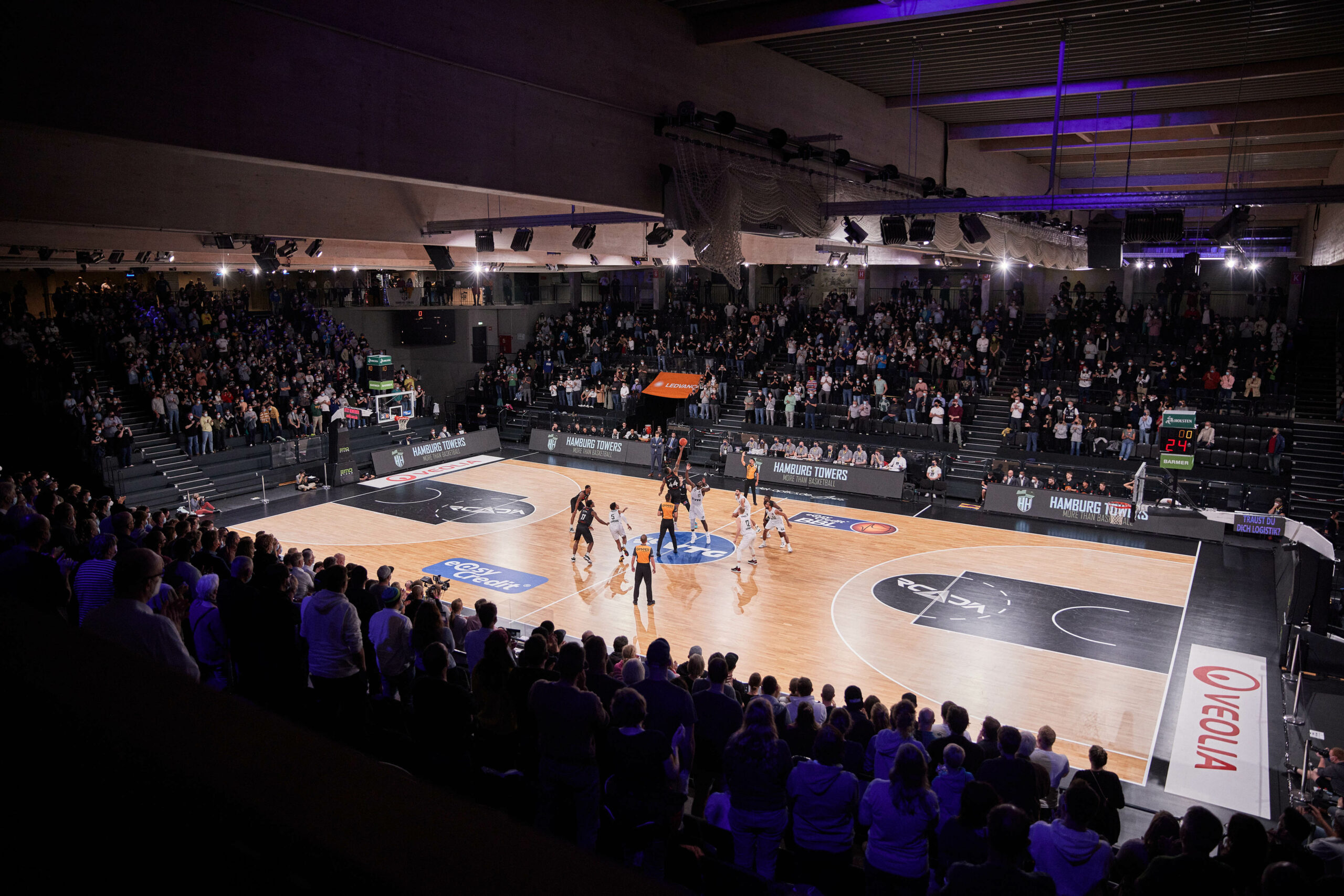 Totale Inselpark Arena zum Spielstart zwischen Hamburg und Chemnitz
