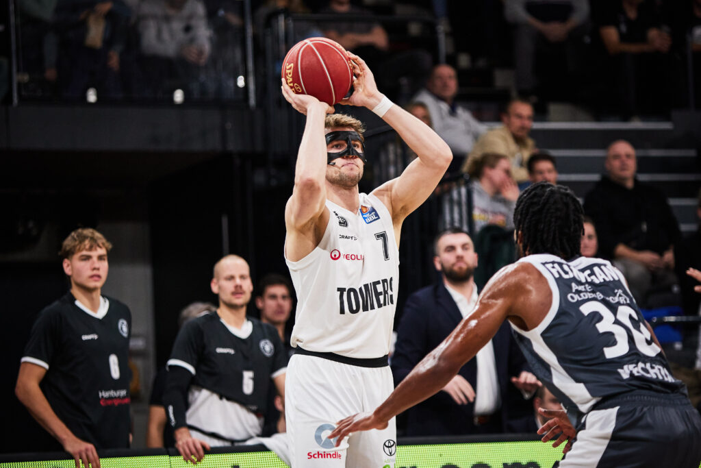 Wurf Lukas Meisner gegen Vechta
