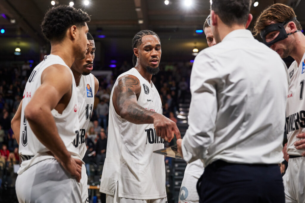 VJ King Taktikbrett gegen Bamberg