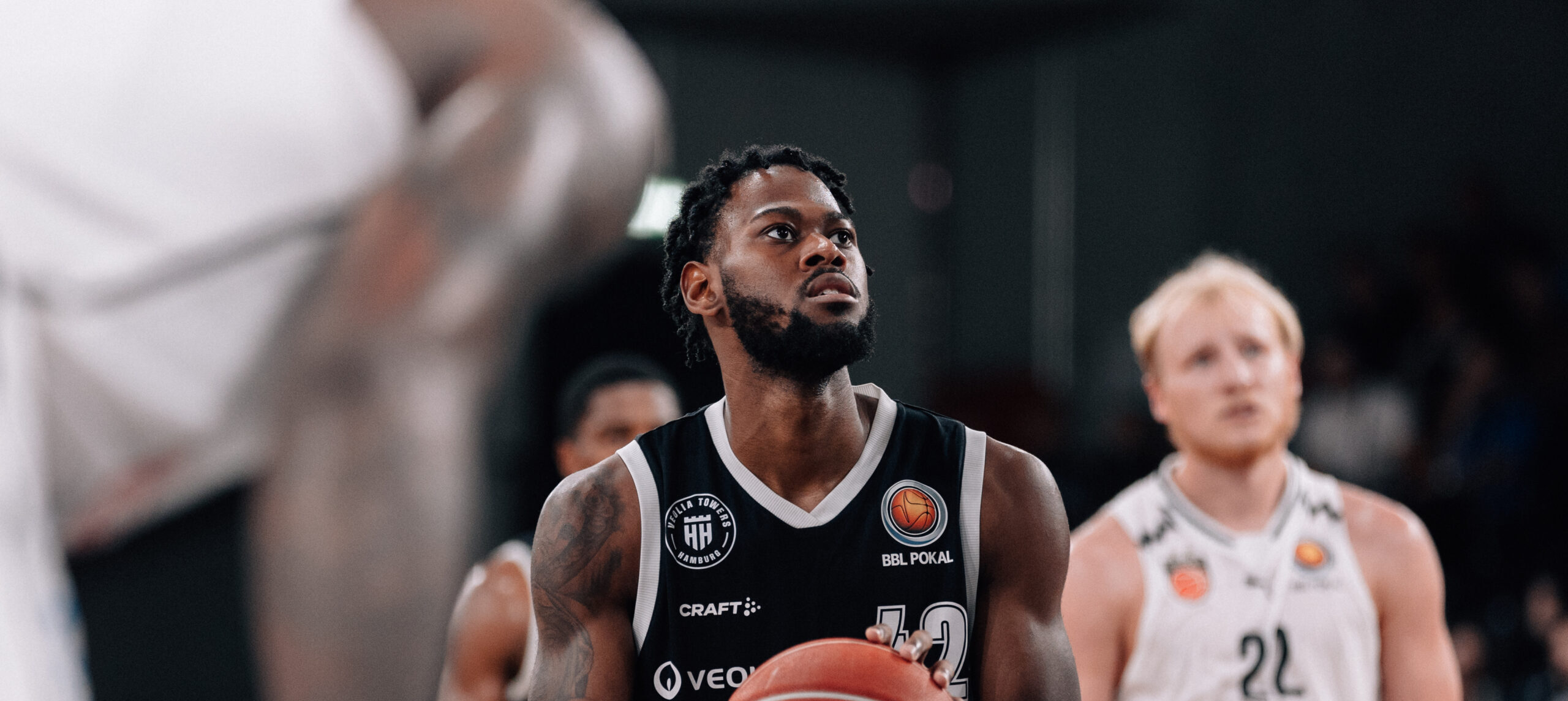 Freiwurf Aljami Durham gegen Bamberg Pokal
