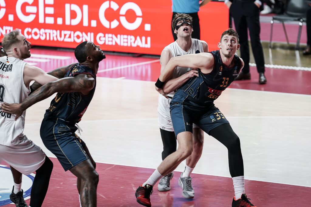 Lukas Meinser Zweikampf in Venedig
