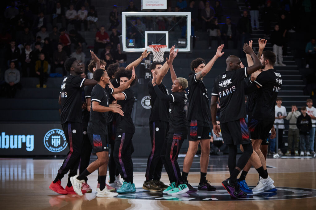 Einlauf Paris Basketball