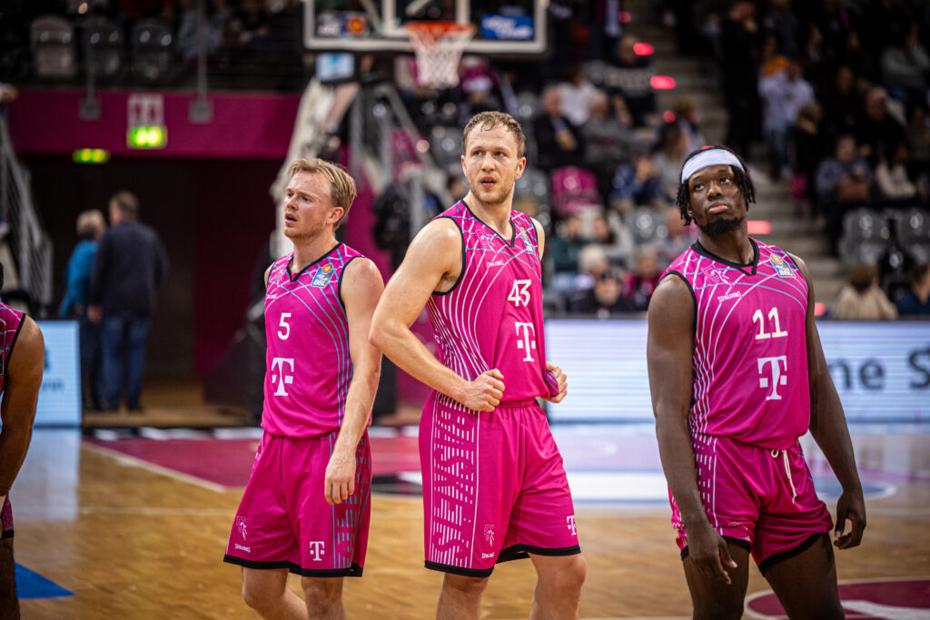 konstanierte Gesichter TElekom Baskets Bonn
