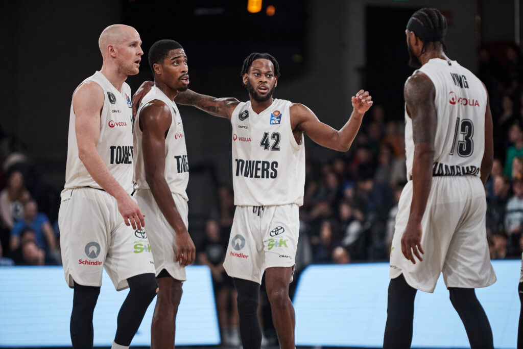 Huddle gegen Bonn