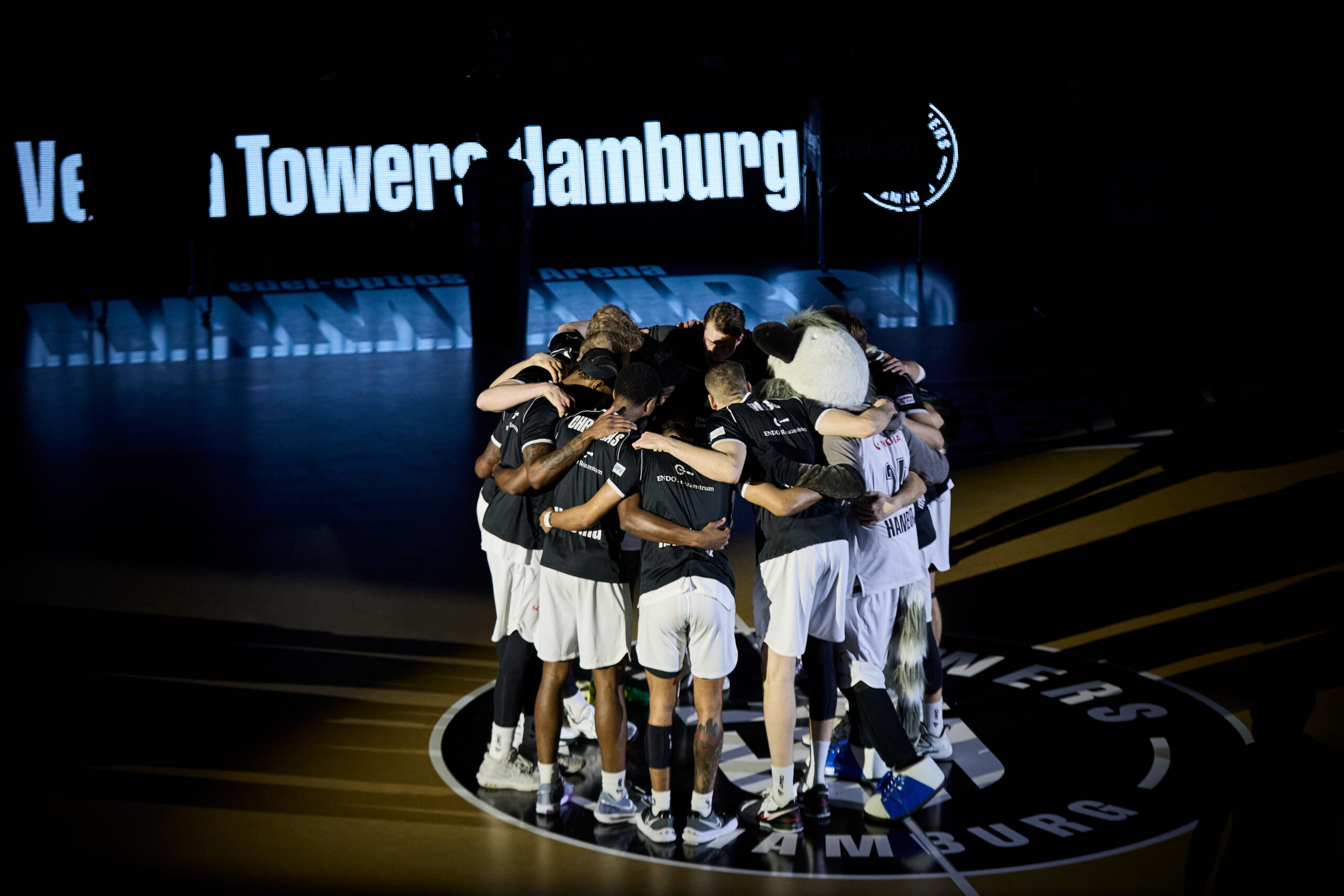 Team Huddle Einlauf gegen MBC