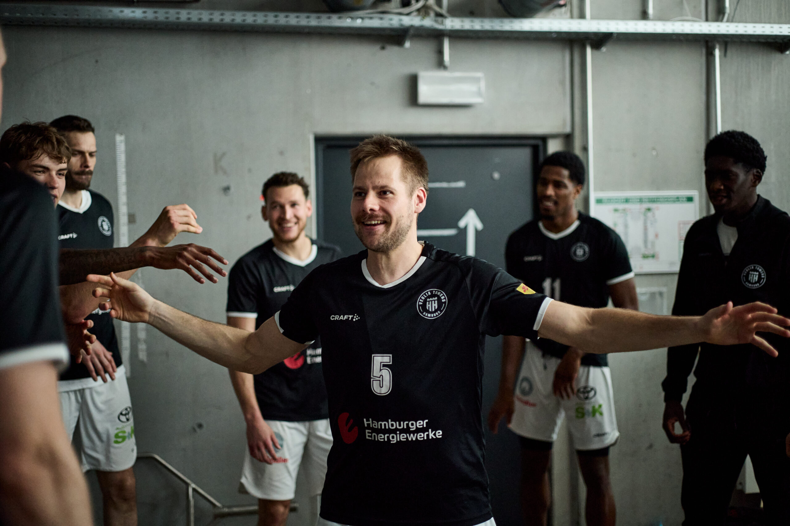 Nico Brauner vor dem Einlauf vor der Spielerkabine
