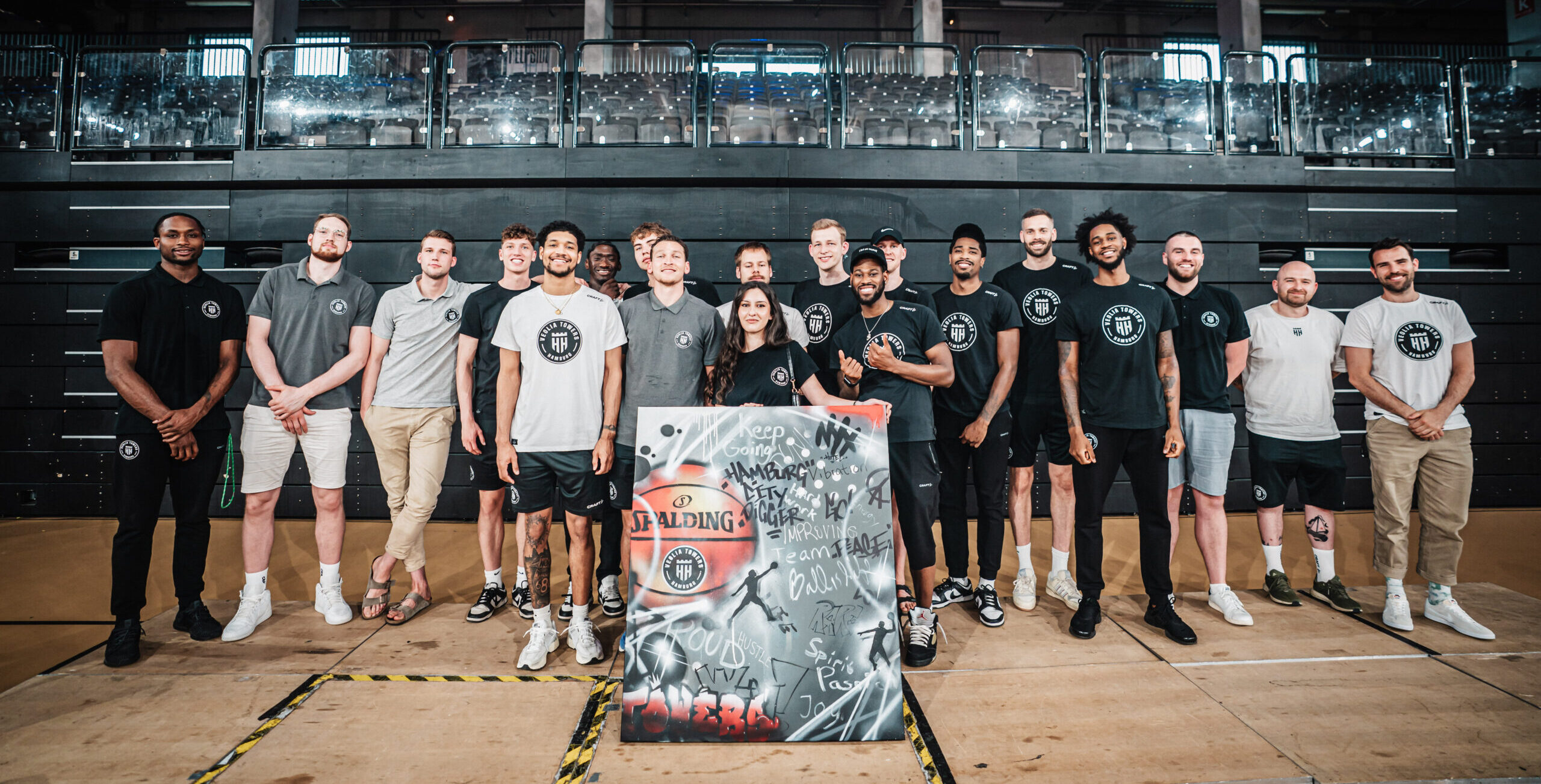 Teamfoto mit der Auktionsgewinnerin