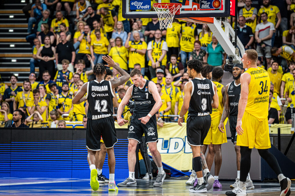 Lukas Meisner mit viel Emotion