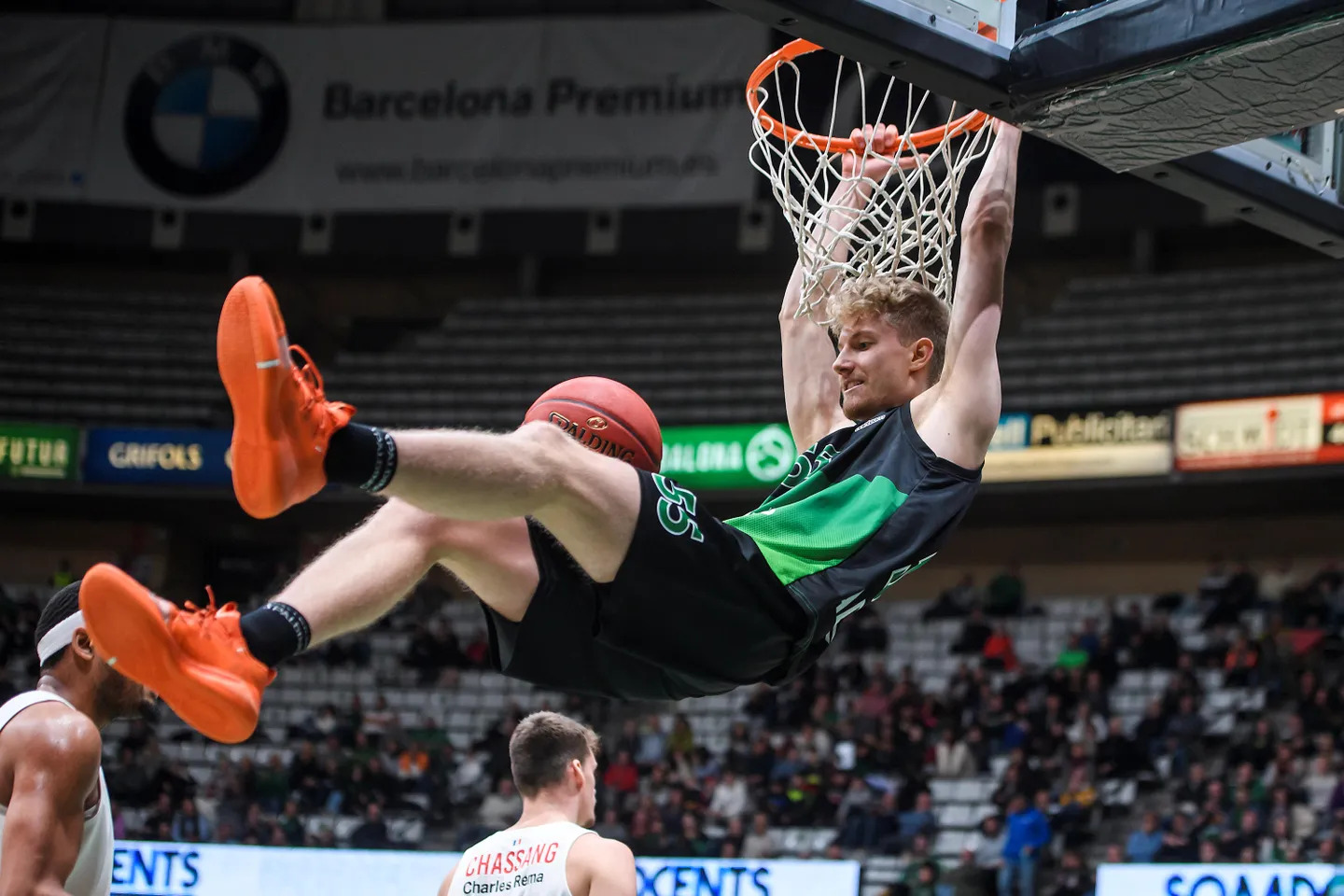 Zsombor Maronka beim Dunk
