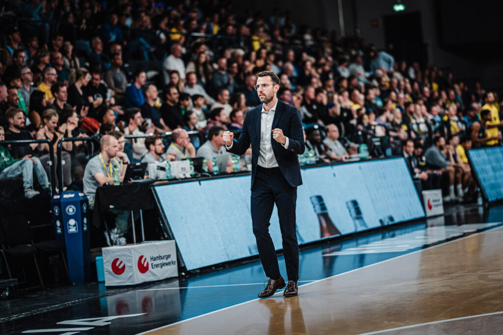 Benka Barloschky beim Spiel Veolia Towers gegen EWE Baskets Oldenburg