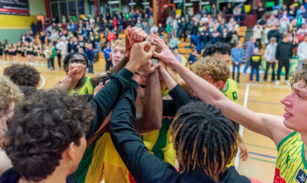 Team Huddle SC Rist Wedel