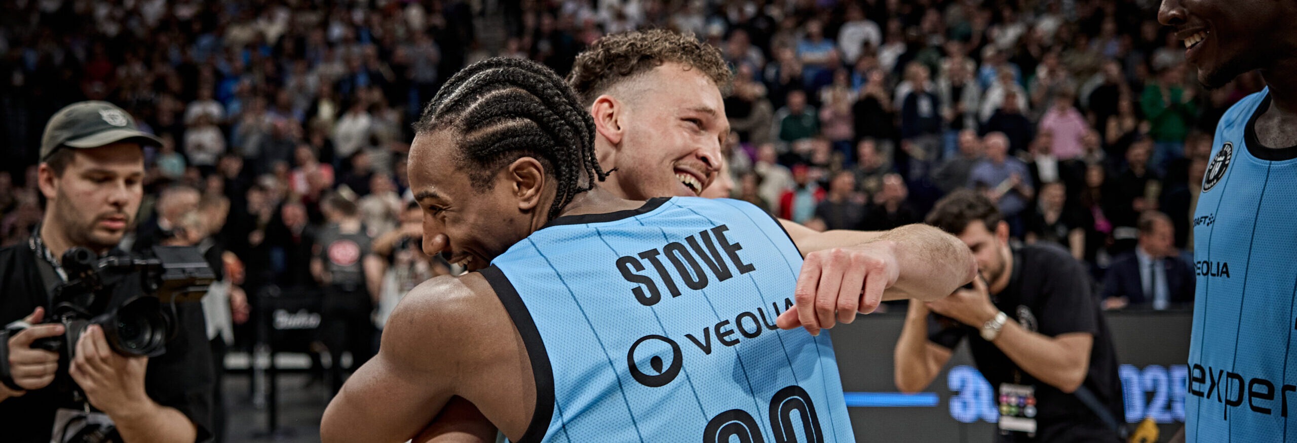 Topscorer-Duo sagt Tschüss – Ivey & Stove wechseln nach Würzburg