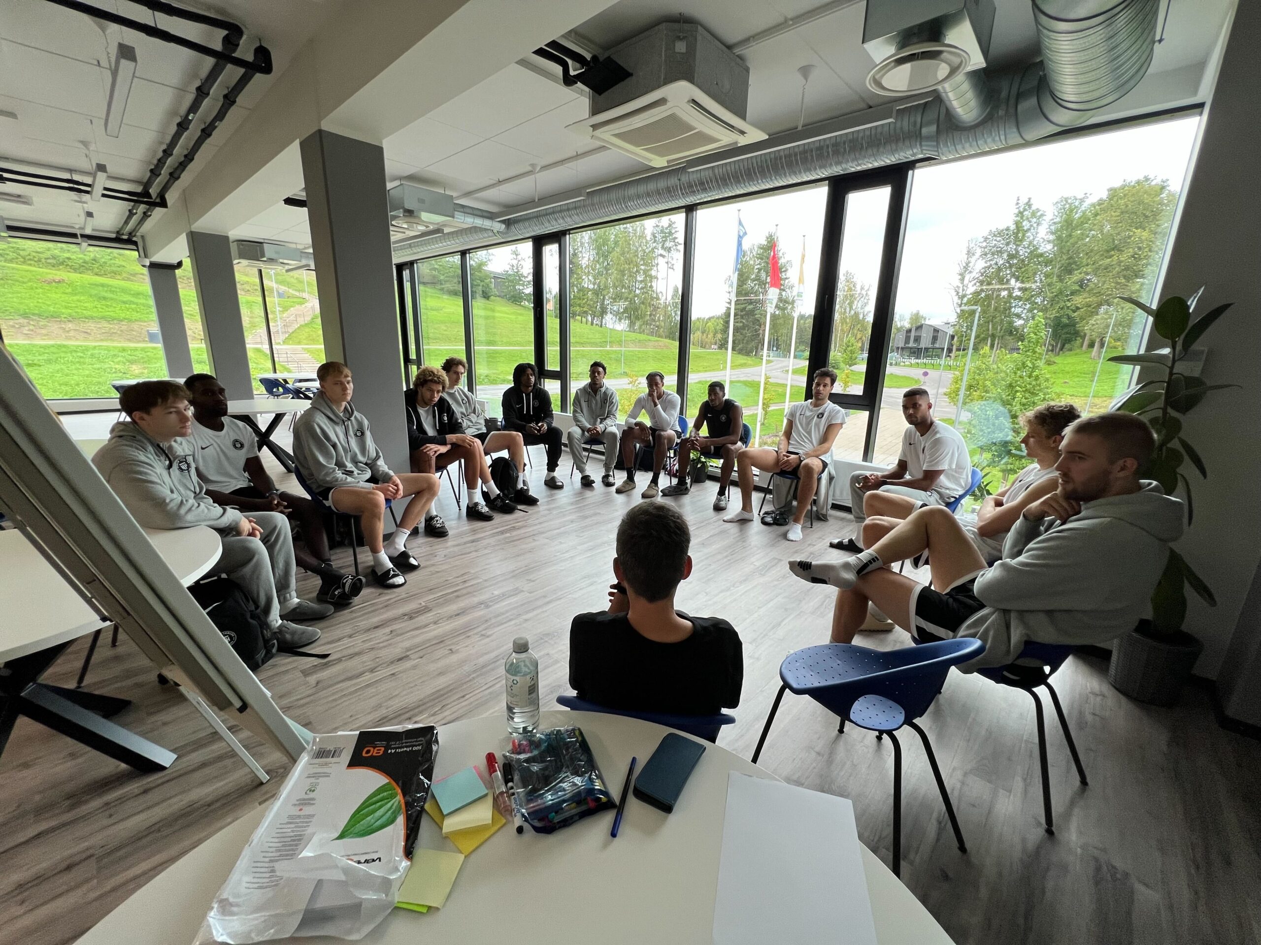 Trainingslager-Tagebuch: Tag 3 – Regeneration, Mobility & Watch Party